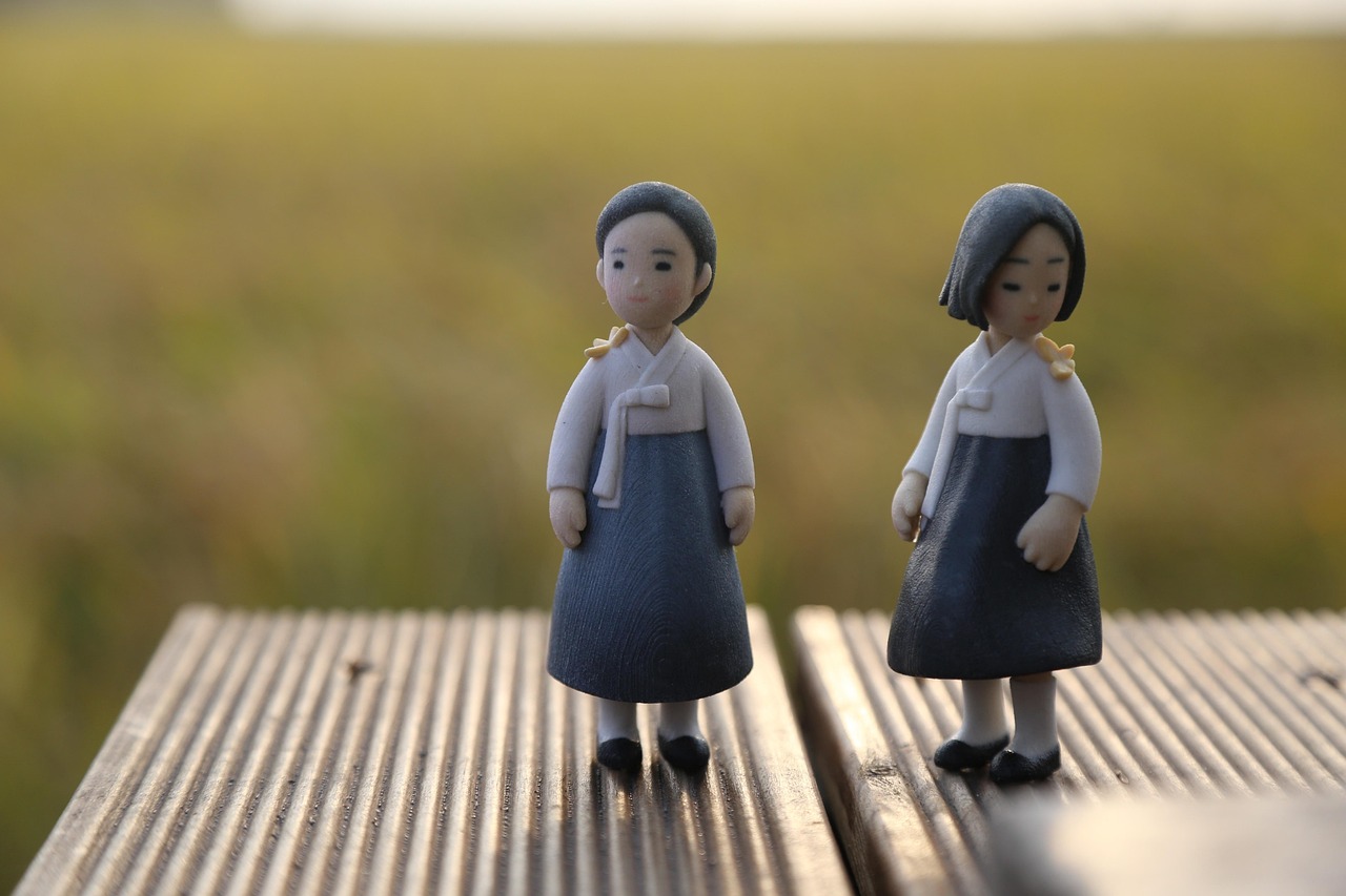 学生向けの女子旅に最適なスノボバスツアーはどこで探せる？